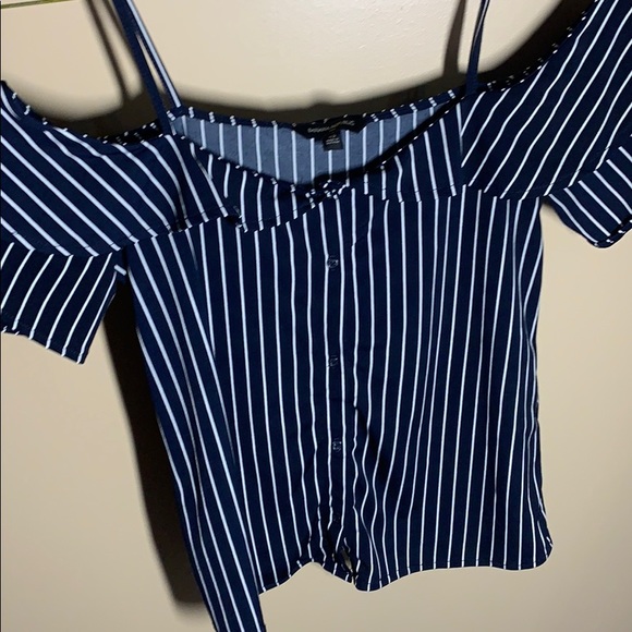Banana Republic striped off the shoulder top - Picture 2 of 4